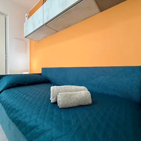 New Private Parking And Ac Apartment *